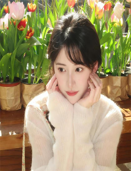 观看手册：医妃难囚的把握导演风格与创作特点 助你获得心灵启迪